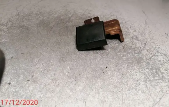 Engine bonnet (hood) release handle