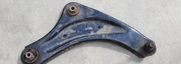 Nissan Leaf I (ZE0) Front lower control arm/wishbone