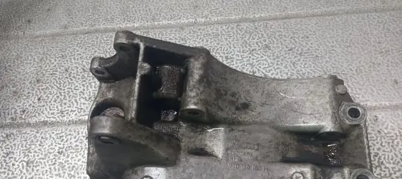 Volkswagen Lupo Generator/alternator bracket 