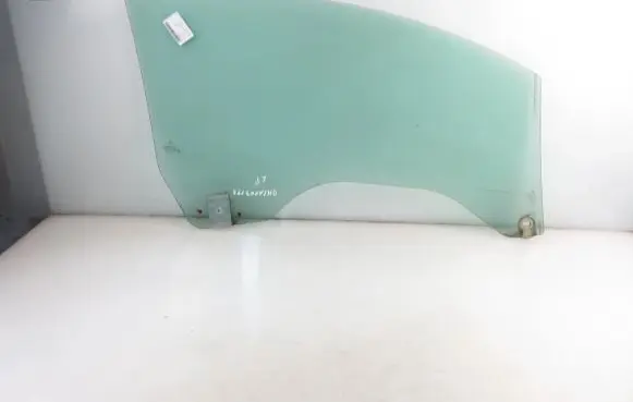 Citroen C3 Pluriel Front door window glass four-door