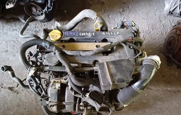 Opel Corsa E Engine