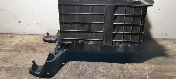 Volkswagen Touran I Battery box tray 1K0915333B