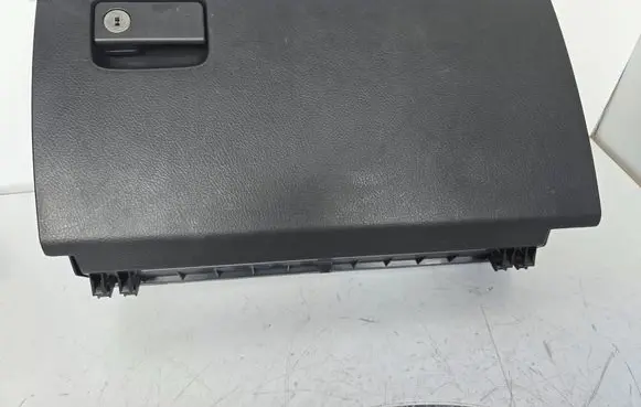 Toyota RAV 4 (XA30) Glove box 5555042040 5555042080