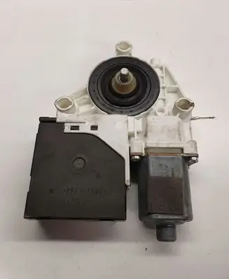 Audi A3 S3 8P Sliding door electric window regulator 8P0959802H