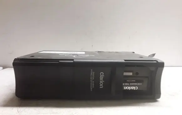 Peugeot 407 CD/DVD changer 9647427980 286622901 PU2590A
