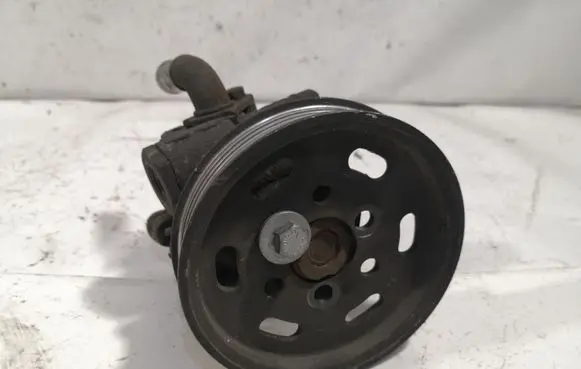 Seat Arosa Power steering pump 6N0422154F