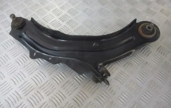 Renault Megane II Front control arm