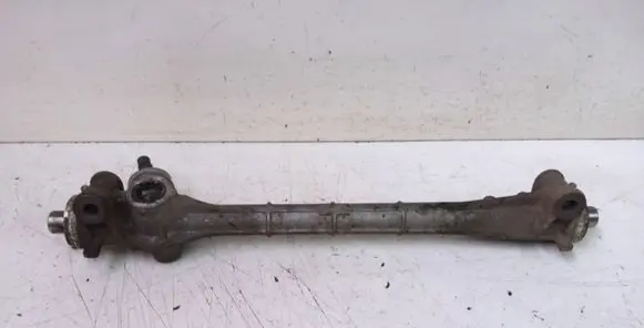 Toyota Auris 150 Steering rack F8000009218