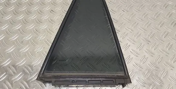 Rear vent window glass