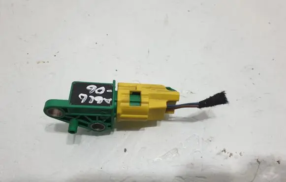 Audi A6 S6 C6 4F Airbag deployment crash/impact sensor 1K0909606C