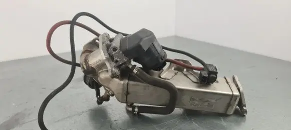 BMW X1 E84 EGR valve cooler 7810751 7810831 7810871