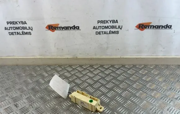 KIA Ceed Door central lock control unit/module 919402H130 12347D AKK61116