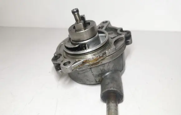 Vacuum pump