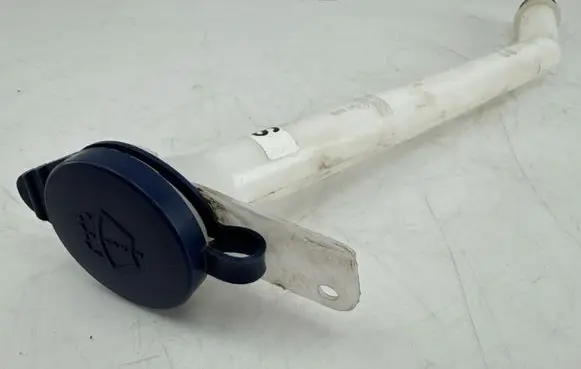 Toyota C-HR I Window washer liquid tank fill tube E9001101