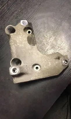 BMW 3 E46 A/C compressor mount bracket 7505980