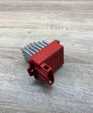 Audi A4 S4 B5 8D Heater blower motor/fan resistor 5DS006467 1J0907521