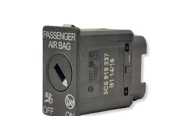 Skoda Octavia Mk3 (5E) Passenger airbag on/off switch 5C5919237