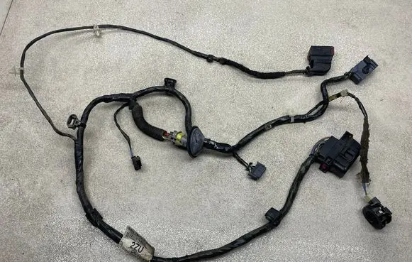 Opel Zafira B Front door wiring loom 13266934