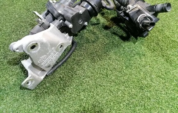 Renault Master III Water pump 922377470R 1127501 226301872R
