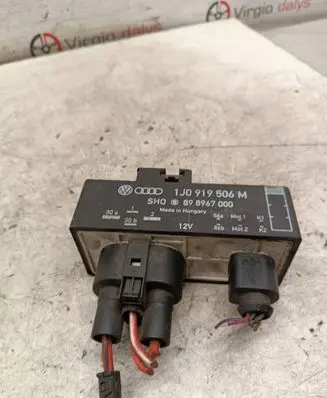 Coolant fan relay