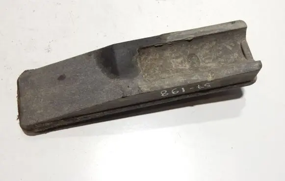 Audi A6 S6 C6 4F Jacking socket point 4F0802847 57198
