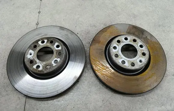 Volkswagen PASSAT B6 Front brake disc 0986479058