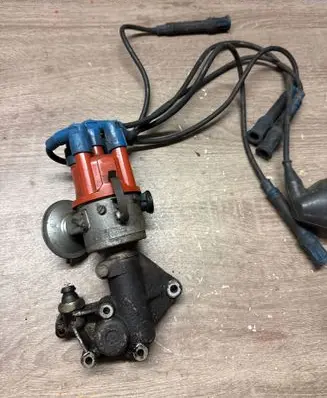 BMW 3 E30 Spark distributor 0237002102