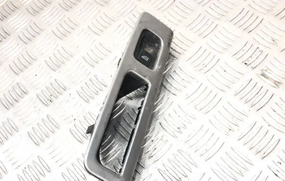 Volvo S40 Electric window control switch 30658449 03451400 65884