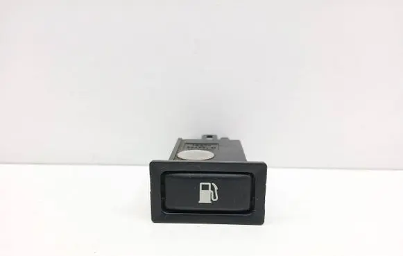 Toyota Avensis T250 Fuel tank opening switch 156795