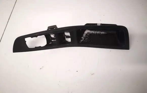 Ford S-MAX Front door window switch trim EM2B14A564ADW