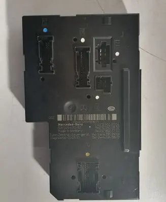 Mercedes-Benz E C207 W207 SAM control unit A2129000004 A2125452832 A2129022702