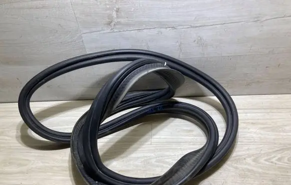 BMW X2 F39 Seal rubber (tailgate) 2657125