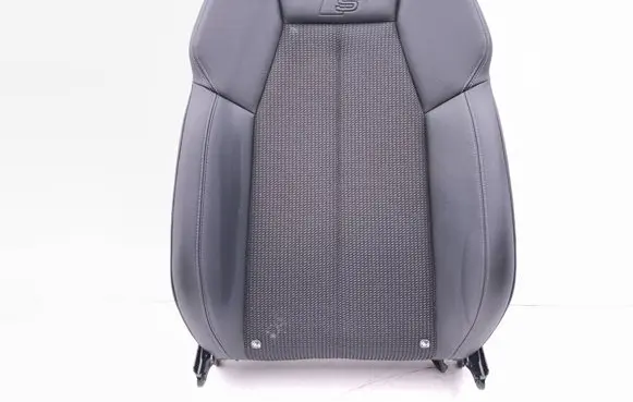 Audi Q4 Sportback e-tron Front passenger seat