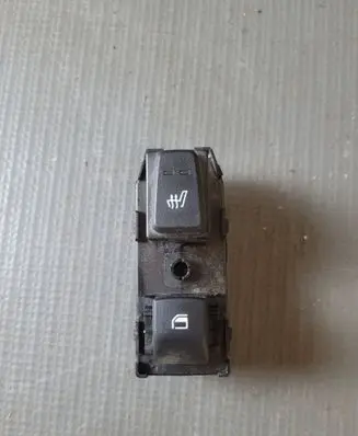 KIA Sportage Seat heating switch 93581R2040