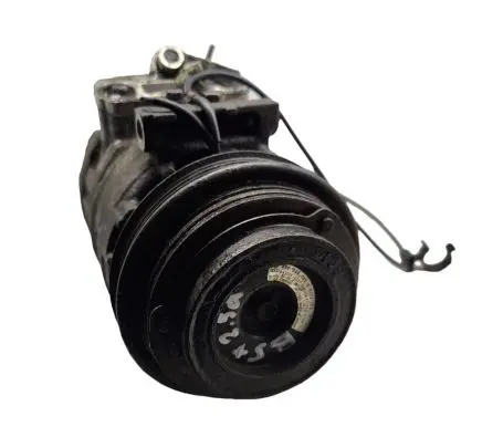Volkswagen PASSAT B5.5 Air conditioning (A/C) compressor (pump) 4B0260805C