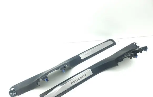 Peugeot 3008 II Front sill trim cover 9824110877 9824062277