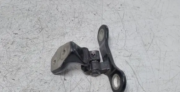 Opel Vectra C Rear door upper hinge