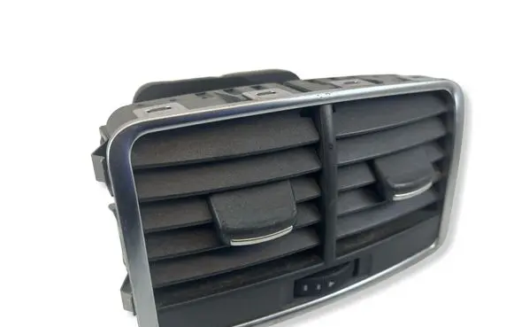 Audi A6 S6 C6 4F Rear air vent grill 4F0819203B