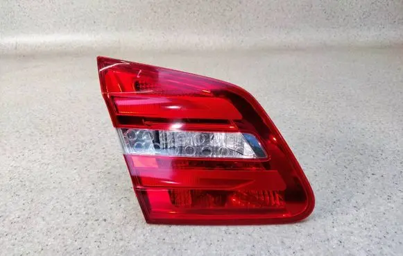 Mercedes-Benz B W246 W242 Tailgate rear/tail lights A2469066300