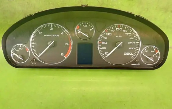 Peugeot 407 Speedometer (instrument cluster) 9658138280