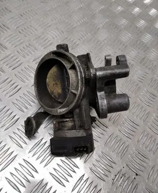 BMW 5 E39 Throttle valve