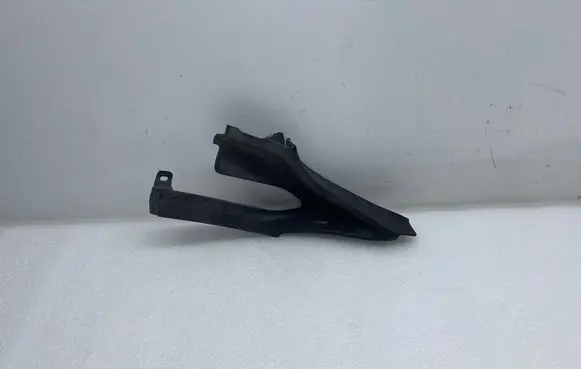 Tesla Model X Wiper trim 106460200B
