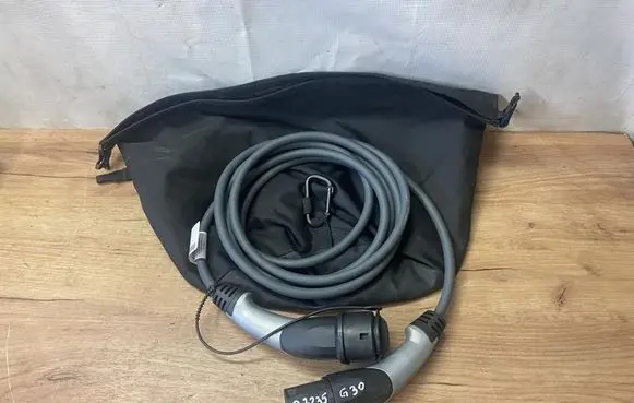 BMW 5 G30 G31 G38 Electric car charging cable 61905A2A109