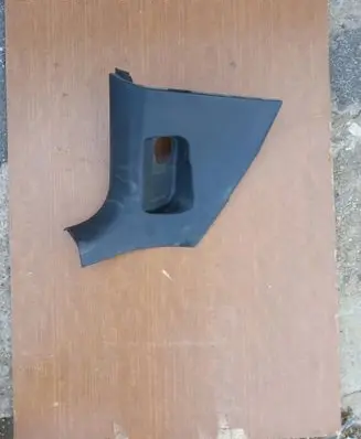 Foot area side trim
