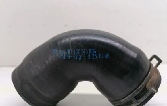 Volkswagen New Beetle Air intake hose/pipe 1C0145834