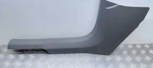 Cadillac XT6 Foot area side trim 