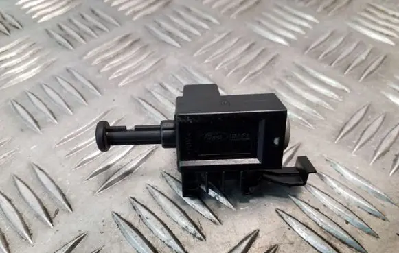 Clutch pedal sensor