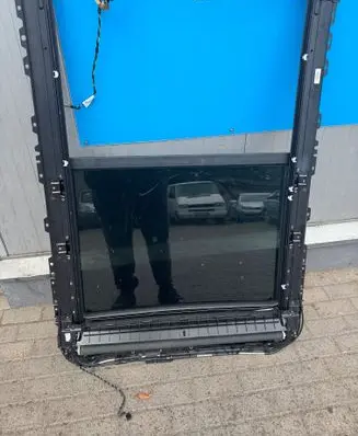 Audi SQ7 Sunroof set 4M0877041A 10029182D
