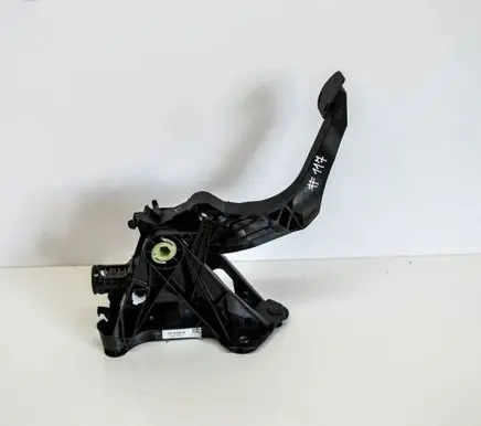 Clutch pedal