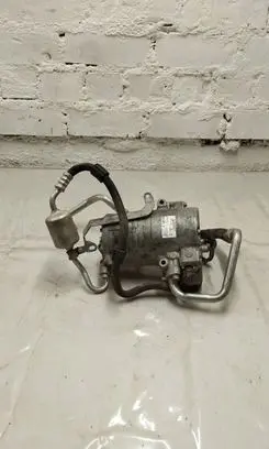Mercedes-Benz C W205 Air conditioning (A/C) compressor (pump) A0008301901 A00287601668